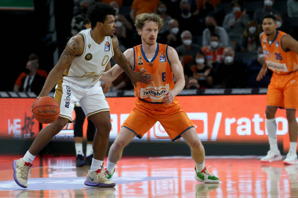 优势局中稳 优势局中稳