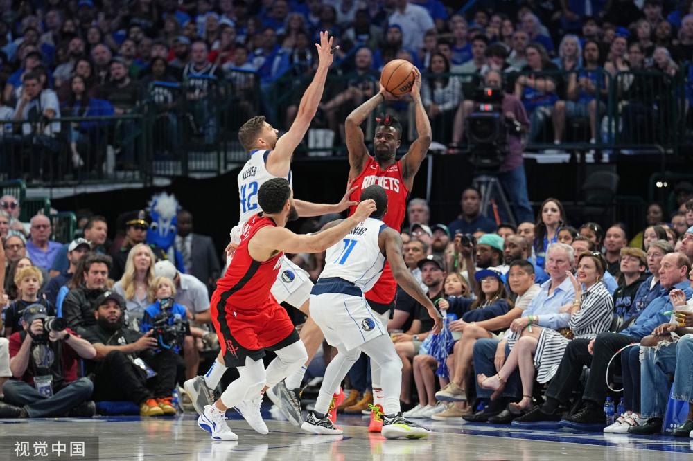 制造犯规著 制造犯规著